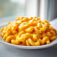 Zombie Halloween Mac and Cheese: Creamy and Spooky